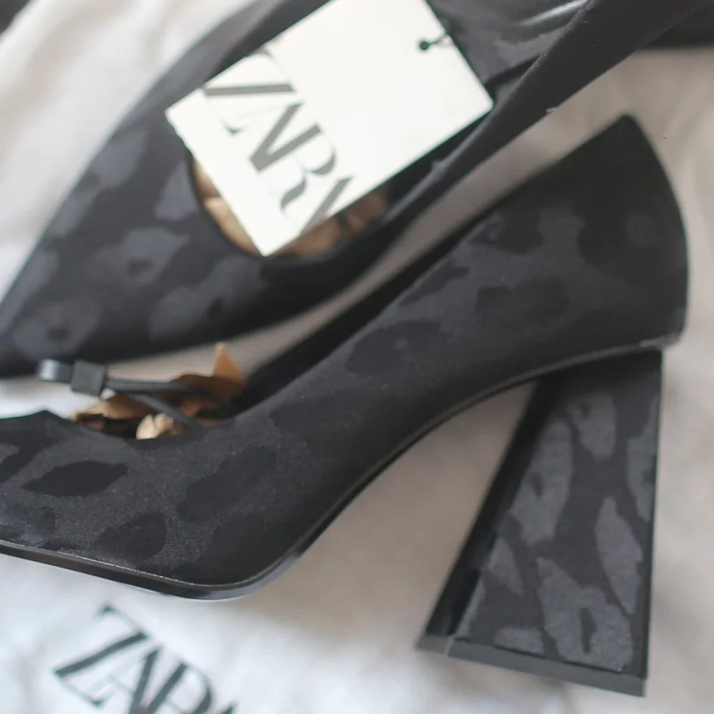 Zara Black Patterned Heels - Picture 6 of 6